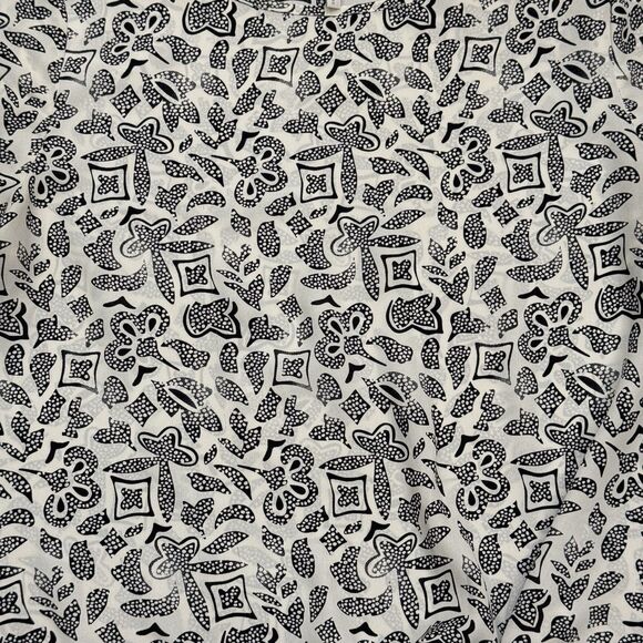 Cato Tie Front Black Ivory Tribal Short Sleeve Flowy Blouse Lightweight Sz M - Picture 7 of 8